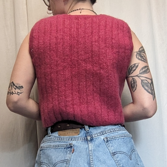 Tabi knit cropped vest - Picture 4 of 9